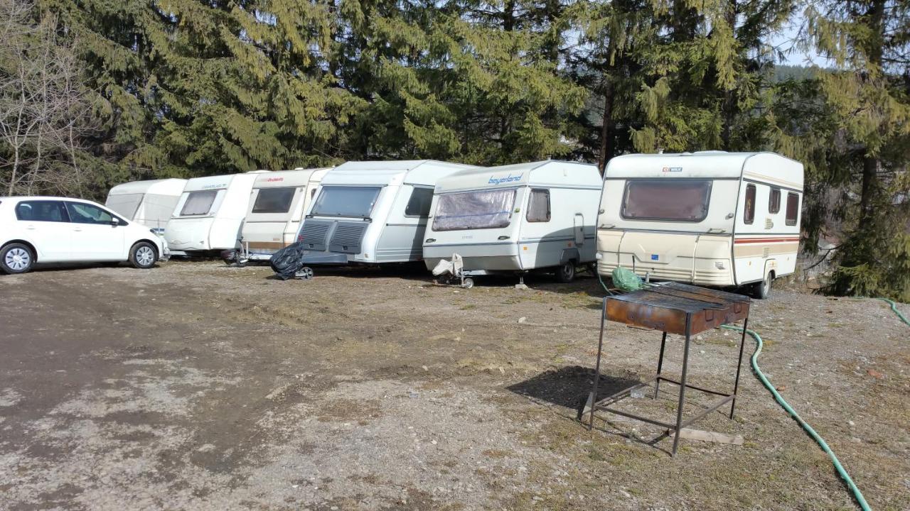 Camping Aviator, Numai Teren, Campare Pentru Rulote Autorulote Personale, Campingul Nu Are Rulote !!! Buşteni 外观 照片